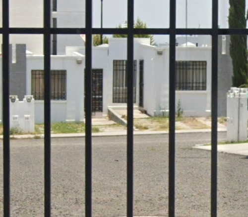 Casa En Venta En Anillo Vial 3 Ote. #12, Condominio Hacienda Marbella, Saldarriaga, Qro.- Inversión A Corto Plazo (ra)