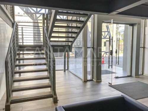 Arriendo Oficina Ubicada En Jaime Repullo, Talcahuano.