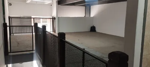 Arriendo Bodega En Ricaurte, Bogotá 140 M² Con Mezanine, Trifásica Y Alta Capacidad De Carga