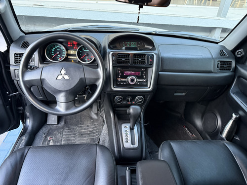 Mitsubishi Pajero TR4 2.0 4X2 16V 140CV FLEX 4P AUTOMÁTICO