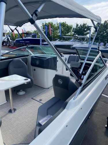 Bermuda Discovery 230 Con Mercury 250 V8 4t