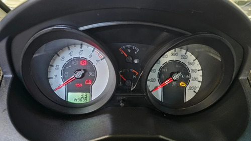 Ford Fiesta 1.0 MPI SEDAN 8V FLEX 4P MANUAL