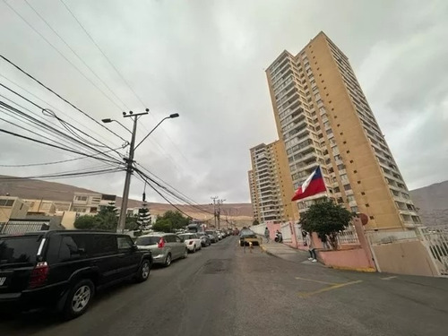 Departamento Sector Sur De Iquique,  3400 Uf 