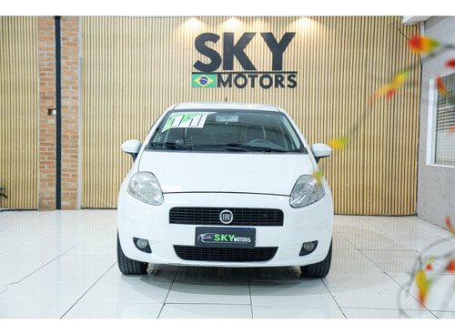 Fiat Punto 1.8 ESSENCE 16V FLEX 4P AUTOMATIZADO