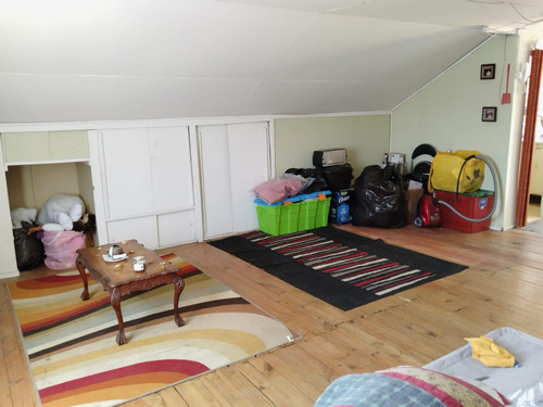 Casa Centro De Quilpué Con Amplios Espacios