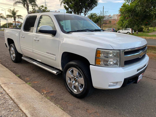 Imagen 4 de 14 de Chevrolet Cheyenne 2010 5.3 2500 Crew Cab B 4x4 Mt