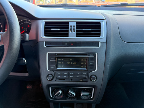Volkswagen Fox 1.6 MSI TOTAL FLEX CONNECT 4P MANUAL