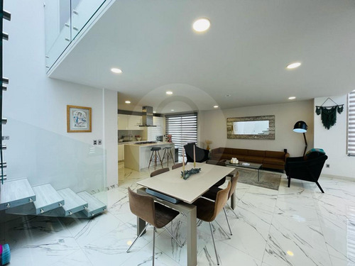 Residencia En Venta En Condado Del Valle, Metepec
