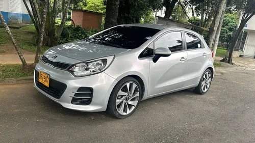 Kia Rio Spice R 1.4 Tp 1400cc 5p 2ab Aa Ct R17