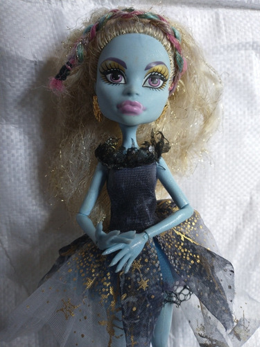 Monster High Abbey Bominable 13 Deseos Cabeza 2010 (Usado)