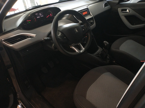 Peugeot 208 Allure