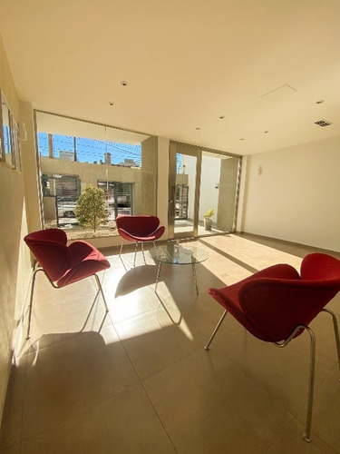 Imagen 3 de 9 de Departamento En Venta En Lanus Oeste