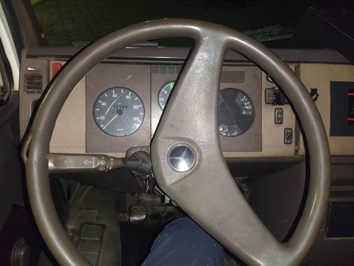 Imagem 3 de 3 de Mercedes 709