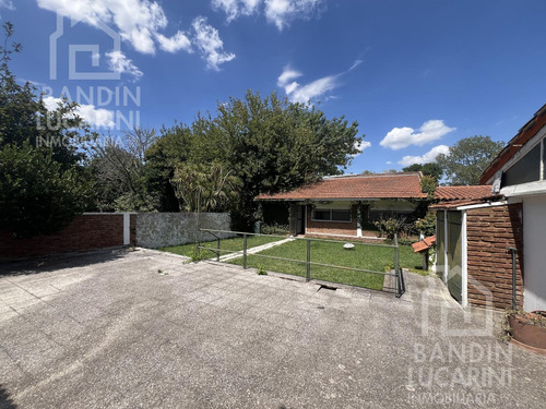 Casa En Ranelagh 4 Ambientes Apta Credito Permuta Por Propiedad En Rosario