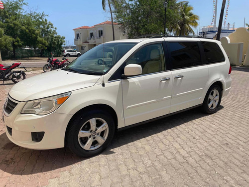 Imagen 1 de 14 de Vw Routan 2010 - Excelentes Condiciones!!