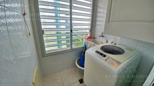 Coral Tower, Playa Mansa, 50% Contado Y Saldo En 18 Meses Sin Intereses.