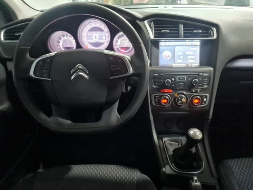 Imagen 8 de 8 de Citroen C4 Lounge Hdi 2015