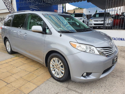 Imagen 6 de 15 de Toyota Sienna Xle 2013