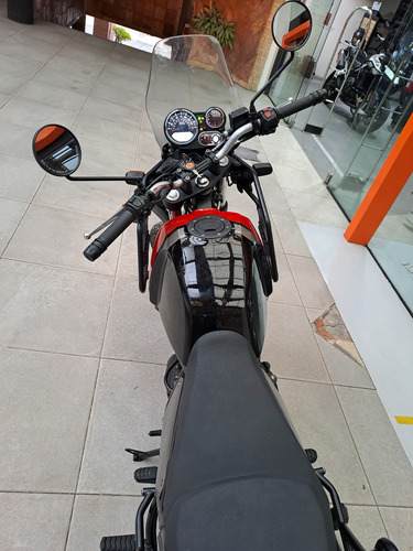 Royal Enfield Himalayan 411 Modelo 2021