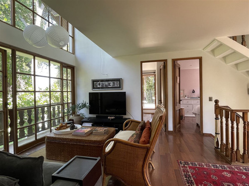 Casa En Venta En Lo Barnechea