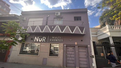 Imagen 10 de 29 de Local - Flores - Salon Multiuso Con Patio Y Terraza -