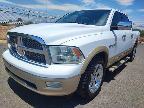 Dodge Ram 2500 5.7 Pickup Crew Cab Laramie 4x2 Mt