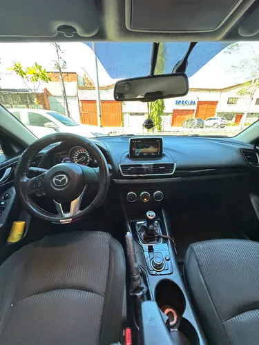 Mazda 3 2.0 Touring