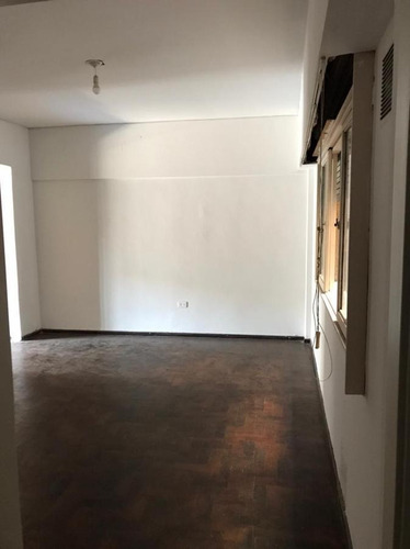 Imagen 16 de 18 de Centro Departamento 1 Dormitrorio Con Balcón En Venta