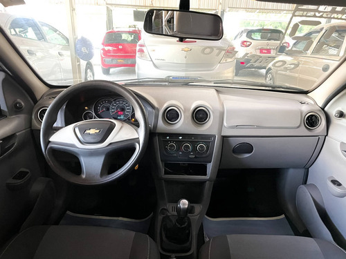 Imagem 3 de 11 de Chevrolet Prisma 1.4 Mpfi Lt 8v Flex 4p Manual