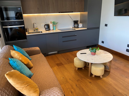 Departamento Frente Al Lago Con Playa Privada