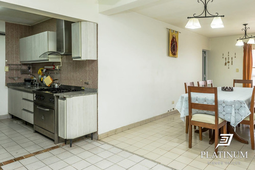 Casa En Venta De 3 Dormitorios C/ Cochera En San Carlos