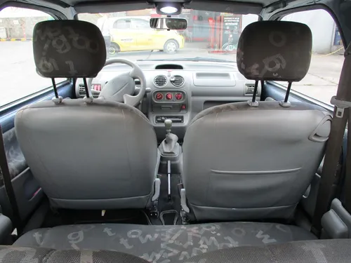 Renault Twingo DYNAMIQUE 1200CC MT AA