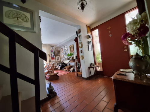 Vendo Casa Estoril 3d/2b+p.servicio Ubicación Full Conectada