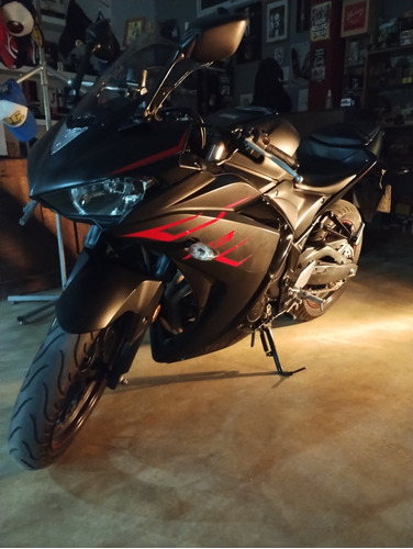 Yamaha R3