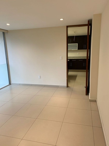 Imagen 5 de 30 de Casa En Renta, Lomas De Tecamachalco, Naucalpan