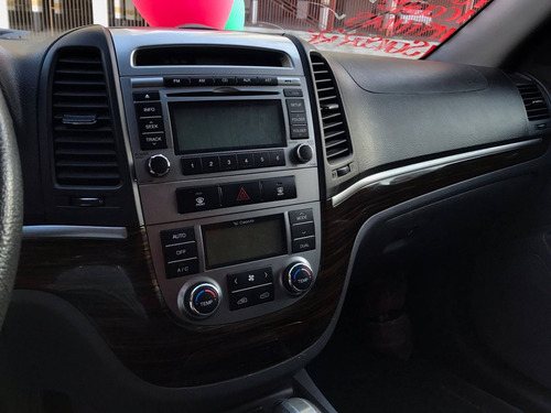 Imagem 11 de 15 de Hyundai Santa Fé 3.5 Mpfi Gls V6 24v 285cv Gasolina 4p