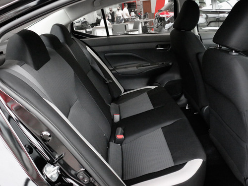 Imagem 7 de 13 de Nissan Versa Sense 1.6 (flex) (aut)