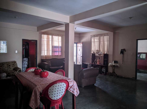 Imagen 2 de 18 de Venta De Casa En Av. Principal Saman De Guere, Turmero - Aragua
