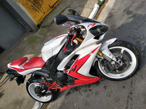 Yamaha R1