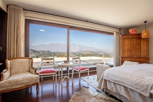 Casa Venta 5 Dorm. Excelente En Condominio En Lo Barnechea