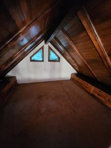 Casa Venta, Con Departamento O Estudio Independiente. 10 Estacionamientos.