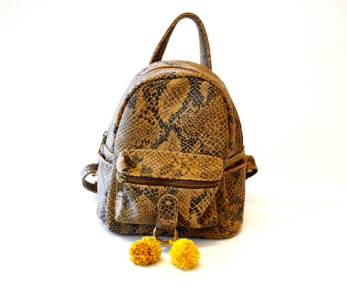 Mochila De Cuero Crocco Pompones Aim Bags