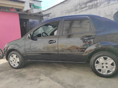 Imagem 5 de 10 de Ford Fiesta Sedan 1.6 Flex 4p 2007