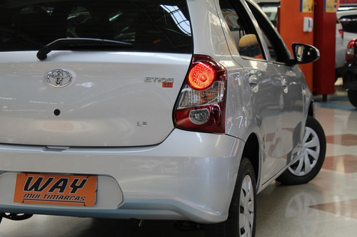 Imagem 15 de 15 de Toyota Etios 1.3 X 16v 2020