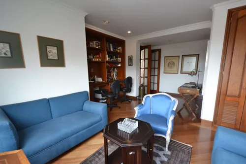 Apartamento En Venta En El Nogal. Cod V12046