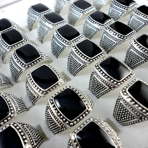 Imagen 4 de 7 de Anillo Para Mujer Y Hombre Moda Vintage Vikingo 2020