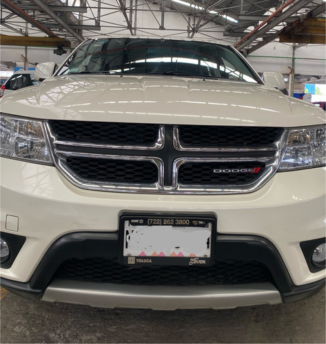 Dodge Journey 2.4 Sxt 7 Pasajeros At