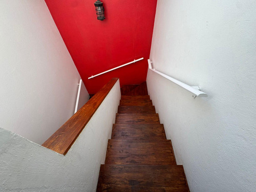Casa Sola De Dos Niveles En Venta, En Privada Con Vigilancia En Lomas Tetela, Cuernavaca Morelos