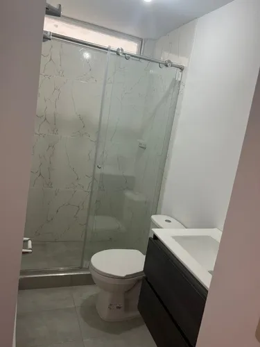 Apartamento En Chicó Norte, Amplio Y Reformado - Área: 178 M2