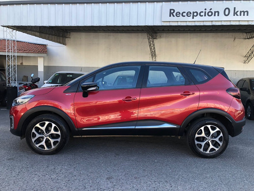 Imagen 9 de 12 de Captur Bose 2020 13.000km Mi - Dg